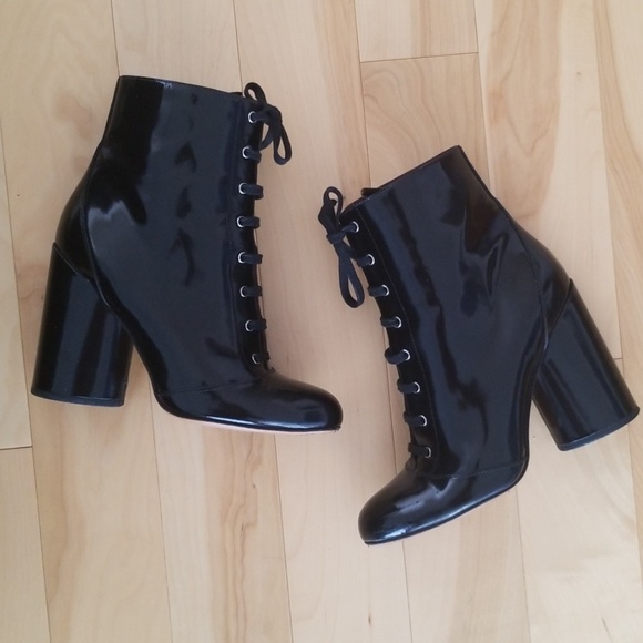 MARC JACOB BOOTIES SIZE 8 - Picture 3 of 7